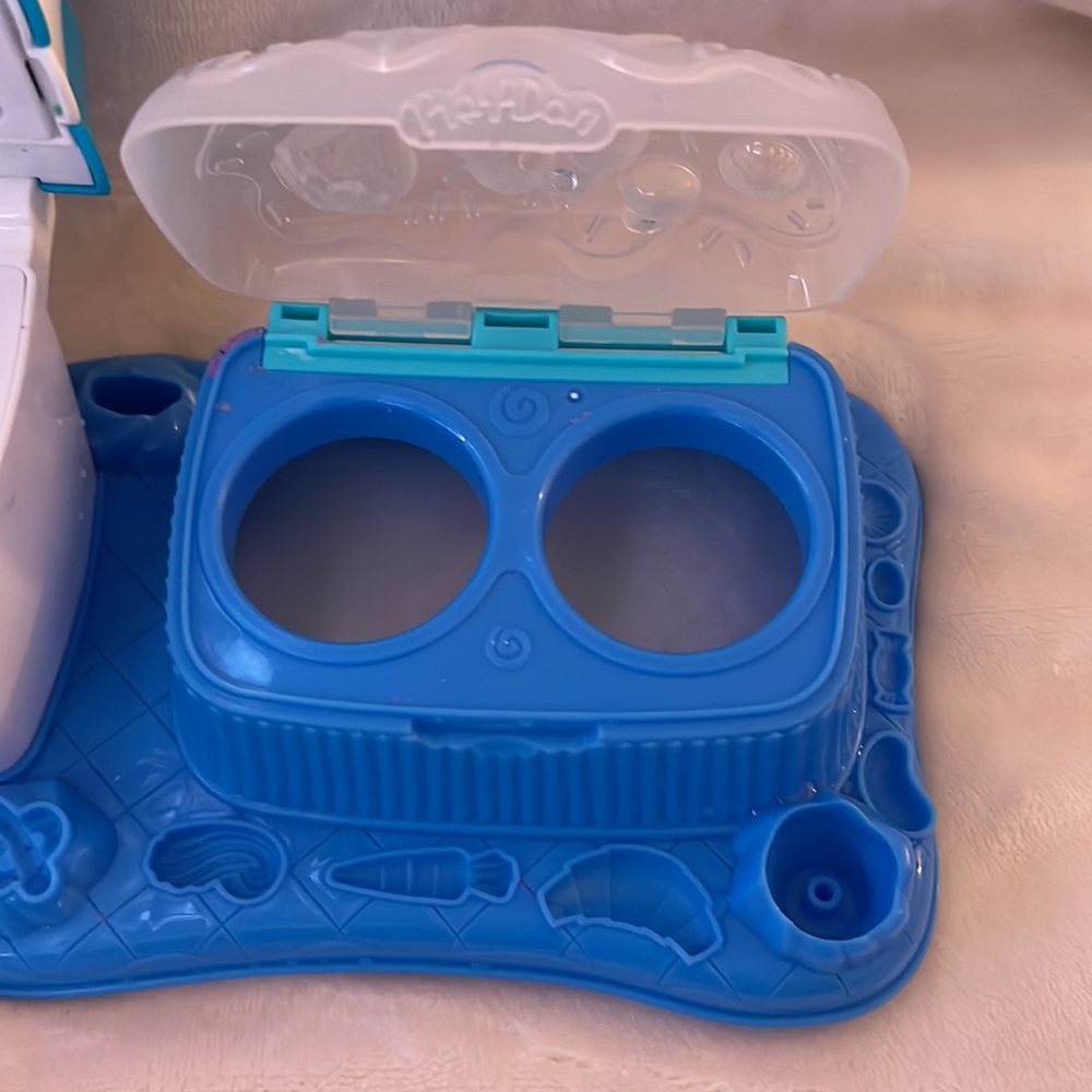 💕 Preloved Play Doh Bakery Oven Snack Play Set 💕 - Picture 5 of 5